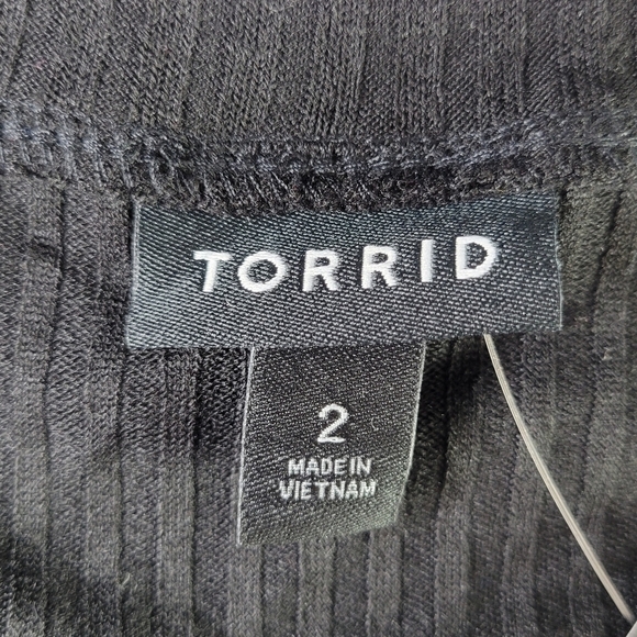 Torrid Top Size 2 2X Super Soft Ribbed Knit Mix Ruffled Flutter Sleeve Black New - Picture 8 of 15